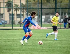 关于全明星赛赛程吃紧；上海申花国际比赛日迎来里程碑；更衣室稳定；轮换策略成焦点的信息