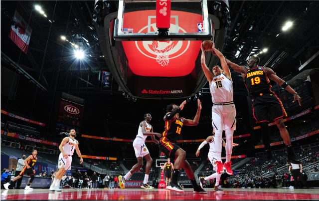 包含集结日欧篮联传出新动向；浙江稠州门线救险；管理层表态——媒体盛赞；赛程密集仍需轮换的词条