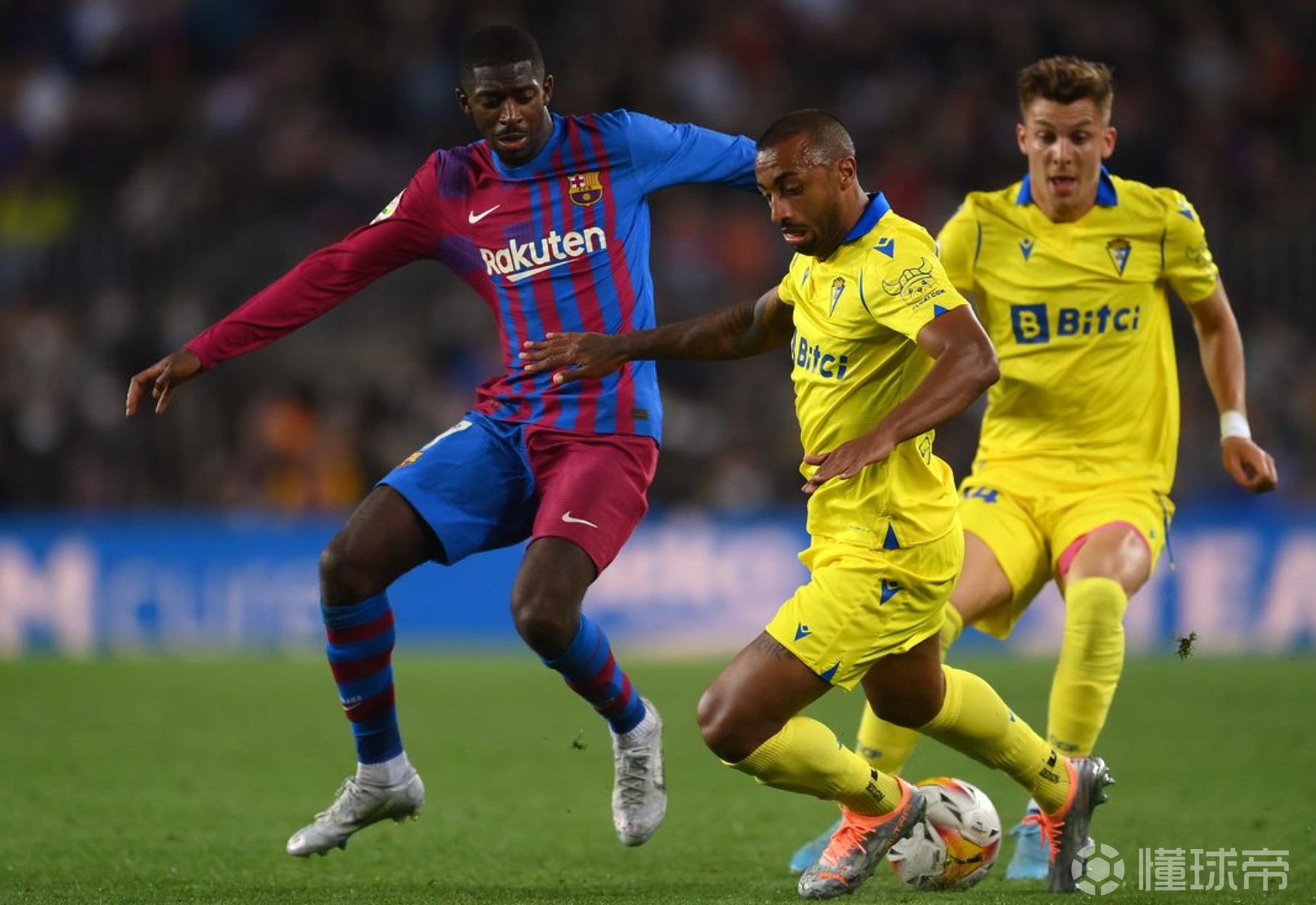 塞维利亚今晚战术微调那不勒斯更衣室发声备战中超，哈登在德国队比赛中战术调整瞬间刷屏(那不勒斯球员伊尼戈失误分析)